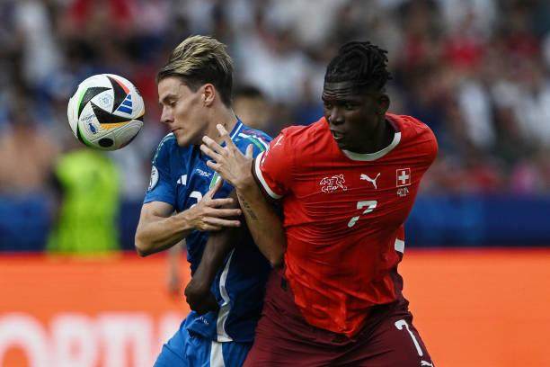 1719696366774048265.jpg 2159826575-612x612.jpg